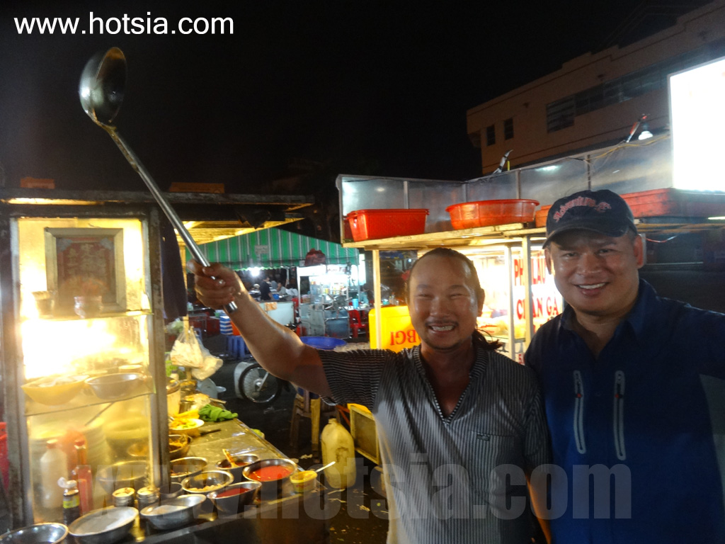 จังหวัดบ่าเสียะ-หวุงเต่า ข้าวไก่ทอดเมืองบ่าเสียะ