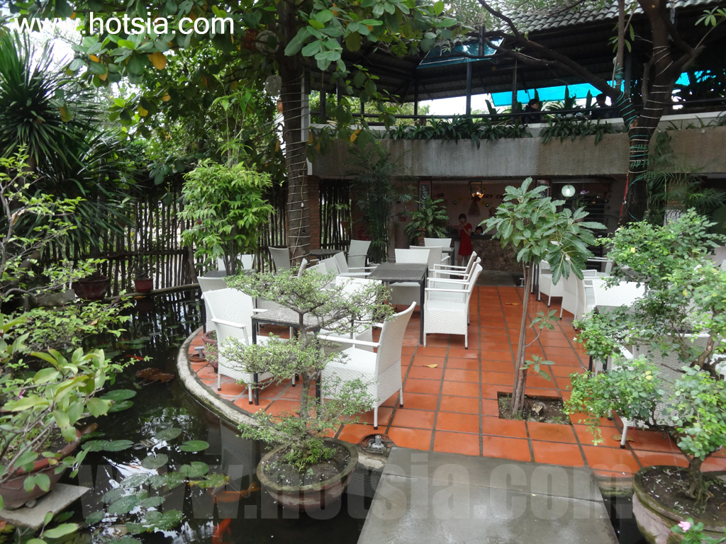 จังหวัดนิงถ่วน ร้านกาแฟในฟานราง